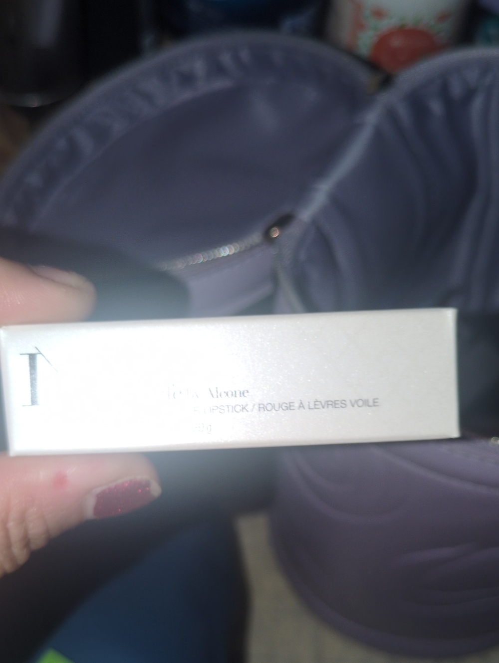 Velvety Mauve Lipstick — Soft Matte Lip Color